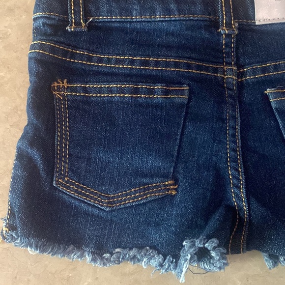 DKNY Rose Embroidered Stretch Jean Short - Picture 8 of 8